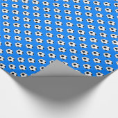 Zwart/Wit Voetbal Football Balls op Azure Blue Cadeaupapier (Hoek)