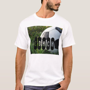 Zwart-wit Voetbal in Grass T-Shirt