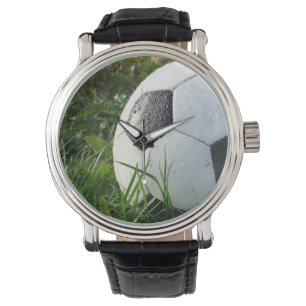 Zwart-wit Voetbal in groene gras Horloge