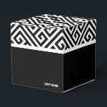 Zwart-wit vrijgezellenfeest cadeau favor box bedankdoosjes<br><div class="desc">Zwart-wit vrijgezellenfeest cadeau doos. Bekijk de rest van de collectie,  deze elegante collectie kan worden aangepast om bij bijna elke formele gelegenheid te passen,  zoals bruiloften,  verjaardagen enz.</div>