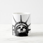 Zwart-wit Vrijheidsbeeld Koffiemok (Center)