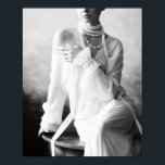 zwart-wit vrouw met parels poster<br><div class="desc">Deze mooie  zwart-witte vrouw met parels Poster is een echt vrouwelijke kunst. Ideaal in een woonkamer.</div>