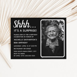 Zwart Wit Vrouwen Verrassing 80e Verjaardag Foto Uitnodiging Briefkaart