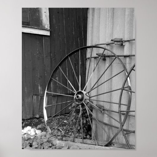Zwart-wit wagenwiel en silo poster (Voorkant)