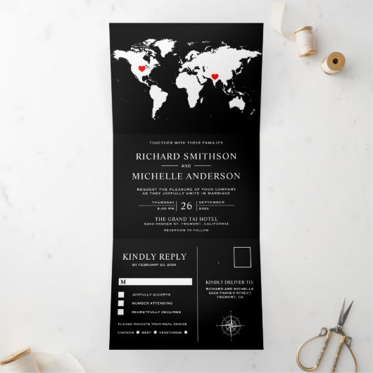 Zwart-wit Wereldkaart Alles in één bruiloft Drieluik Uitnodiging (Binnen)