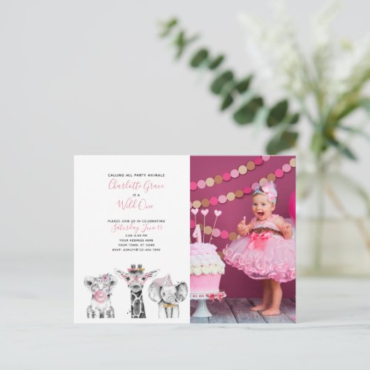 Zwart Wit Wild Een Meisje's Eerste Verjaardag Foto Uitnodiging Briefkaart (Staand voorkant)