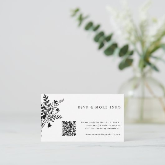 Zwart & Wit Wildflower Bruiloft RSVP Informatiekaartje (Staand voorkant)