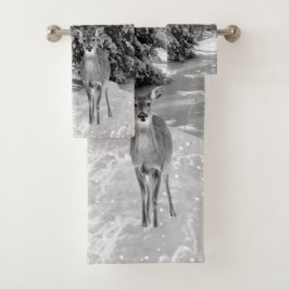 Zwart-wit winterwonderland met herten bad handdoek