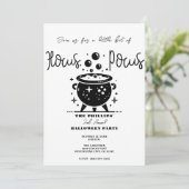 Zwart & Wit Witchy Cauldron Halloween Party Kaart (Staand voorkant)