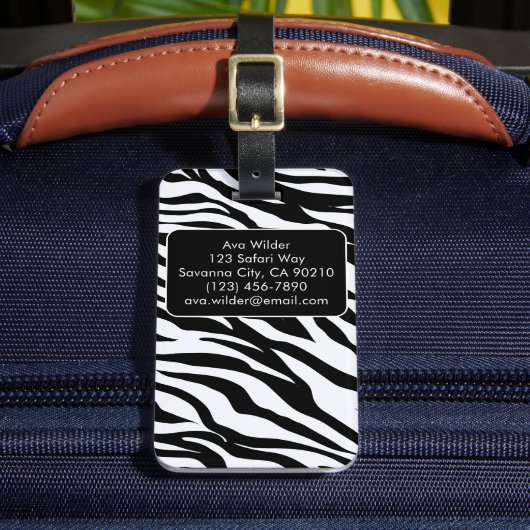 Zwart-wit Zebra Safari Patroon Print Bagagelabel (Voorkant Insitu 2)