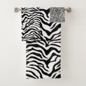 Zwart-wit zebra stripe print bad handdoek (Insitu)