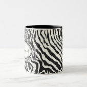Zwart-wit Zebrapatroon Aangepaste naam & monogram Tweekleurige Koffiemok (Center)