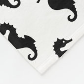 Zwart-wit zeepaardjespatroon fleece deken (Hoek)