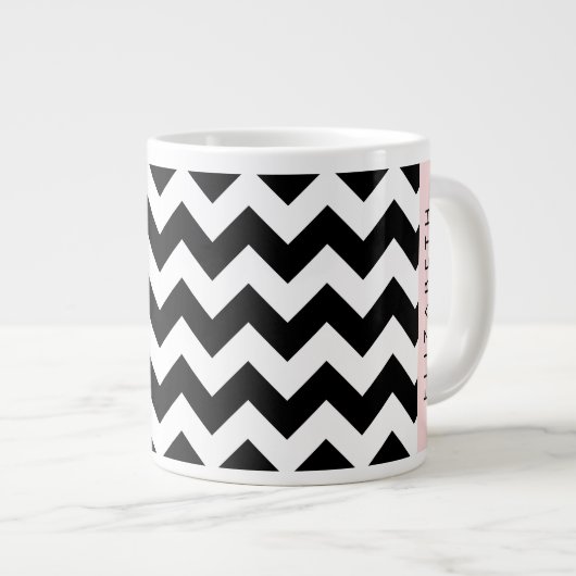 Zwart-wit Zigzag, Chevron Pattern, Jouw naam Grote Koffiekop (Voorkant rechts)