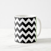Zwart-wit Zigzag, Chevron Pattern, Jouw naam Koffiemok (Voorkant rechts)