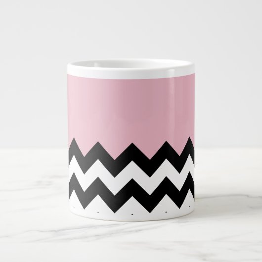Zwart-wit Zigzag, Chevron, Roze, Jouw naam Grote Koffiekop (Voorkant)