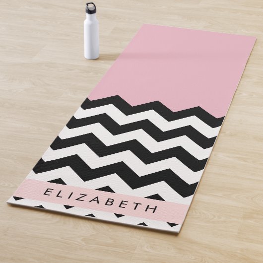 Zwart-wit Zigzag, Chevron, Roze, Jouw naam Yogamat (In situ)