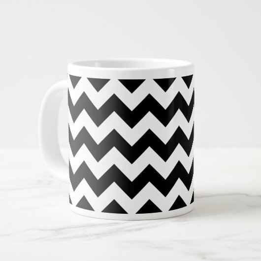 Zwart-wit zigzag patroon, Chevron Pattern Grote Koffiekop (Links)