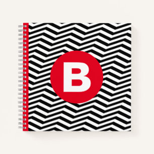 Zwart-wit zigzagpatroon met rode monogram notitieboek
