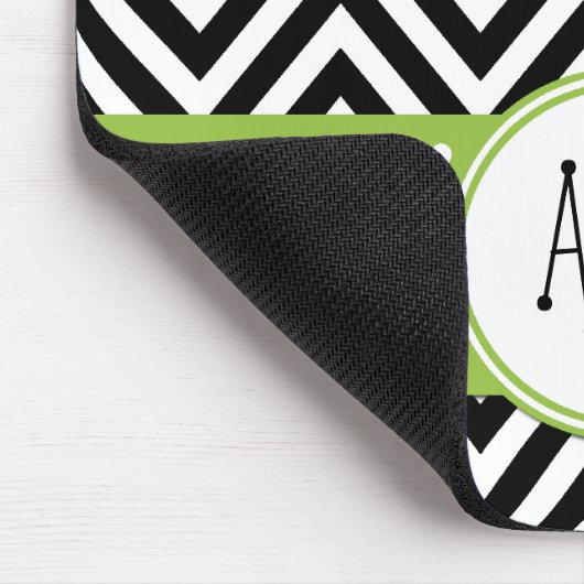 Zwart-wit zigzagpatroon, monogram muismat (Hoek)