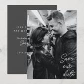 Zwart-witfoto Moderne handgeschreven bruiloft Save The Date (Voorkant / Achterkant)