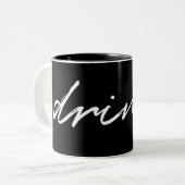 Zwart-witminimalistisch script "drink" Funny Tweekleurige Koffiemok (Voorkant links)