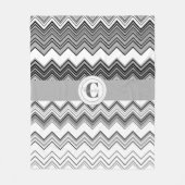 Zwart-witmonogrammen Chevron Fleece Blanket (Voorkant)