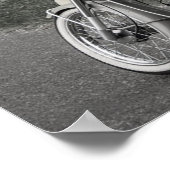  zwart-witpaar op motorfietsPoster Poster (Hoek)