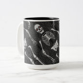 Zwart-witskeletten Halloween Tweekleurige Koffiemok (Voorkant links)