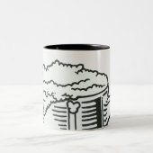 Zwart-witte afbeelding van Guinness in Tweekleurige Koffiemok (Center)