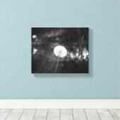Zwart-witte andelion in de Bossen 8x10 Canvas Afdruk (Insitu (Houten vloer))