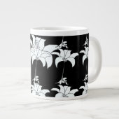 Zwart Witte Bloem Cadeau Grote Koffiekop (Voorkant rechts)