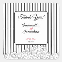 Zwart-witte bloemen op strepen