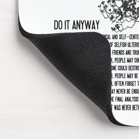 Zwart-witte boom doet het in ieder geval muismat (Hoek)