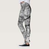 Zwart-witte boomtak afdrukken op leggings (Links)