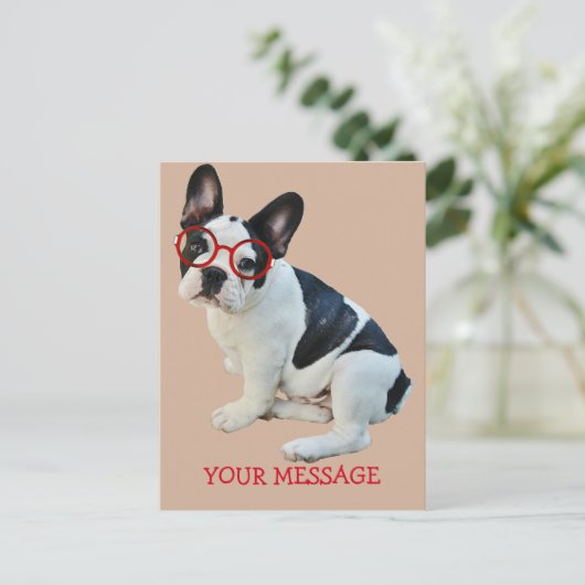 Zwart-witte bulledog met rode bril briefkaart (Staand voorkant)