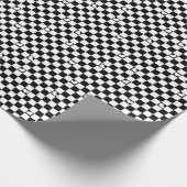Zwart-witte cheque met hartdetail cadeaupapier (Hoek)