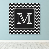 Zwart-witte Chevron met aangepast monogram. Canvas Afdruk (Insitu (Houten vloer))