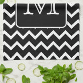 Zwart-witte Chevron met aangepast monogram. Theedoek (Gevouwen)