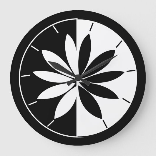 Zwart-witte cirkel bloemenpatroon grote klok (Voorkant)