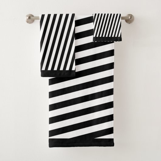 Zwart Witte Diagonale Strepen  Bad Handdoek (Insitu)