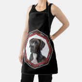 Zwart-Witte Dog Argenteuil In Een Rood Frame Schort (Insitu)