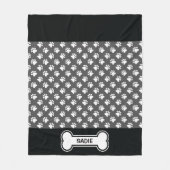 Zwart-witte dog en bot met naam fleece deken (Voorkant)