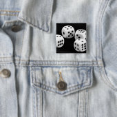 Zwart-witte doices vierkante button 5,1 cm (In situ)