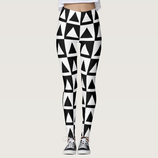 Zwart-witte driehoek geometrische retro leggings (Voorkant)
