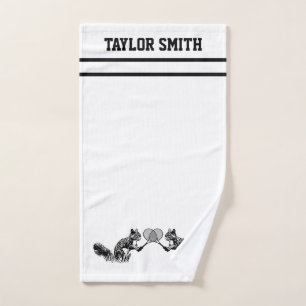 Zwart-witte eekhoorn tennisspeler met tekst handdoek