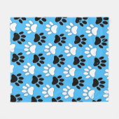 Zwart-witte en rode vlekken op blauwe achtergrond fleece deken (Voorkant (Horizontaal))