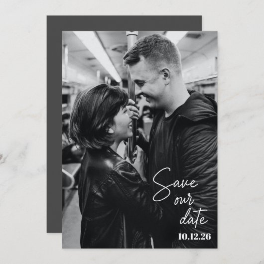 Zwart-witte foto Trendy Script Modern Wedding Save The Date (Voorkant / Achterkant)