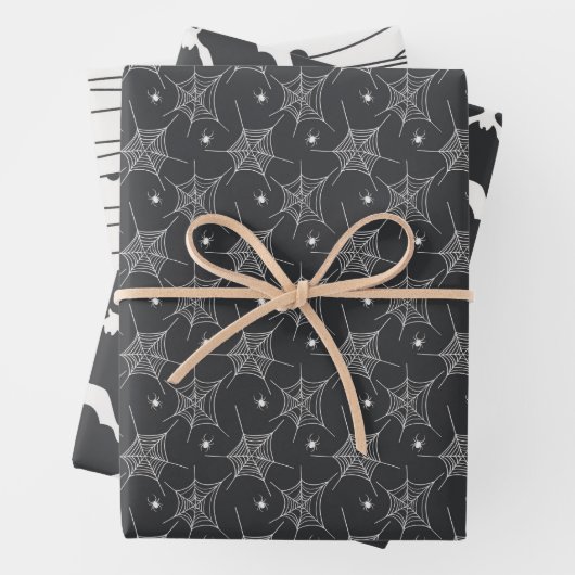 Zwart-witte halloween Spiders Bats Pattern Inpakpapier Vel (In situ)
