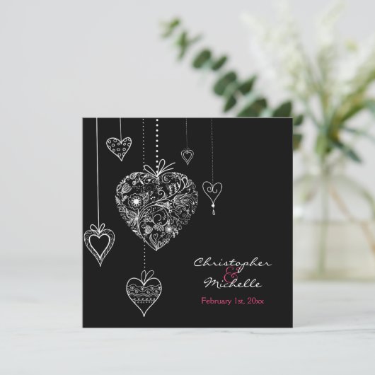 Zwart-witte harten bruiloft uitnodigen met RSVP Kaart (Staand voorkant)